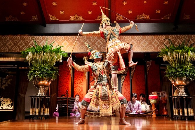 Sala Rim Naam Dinner and Show at Mandarin Oriental in Bangkok - Who will enjoy this Bangkok evening