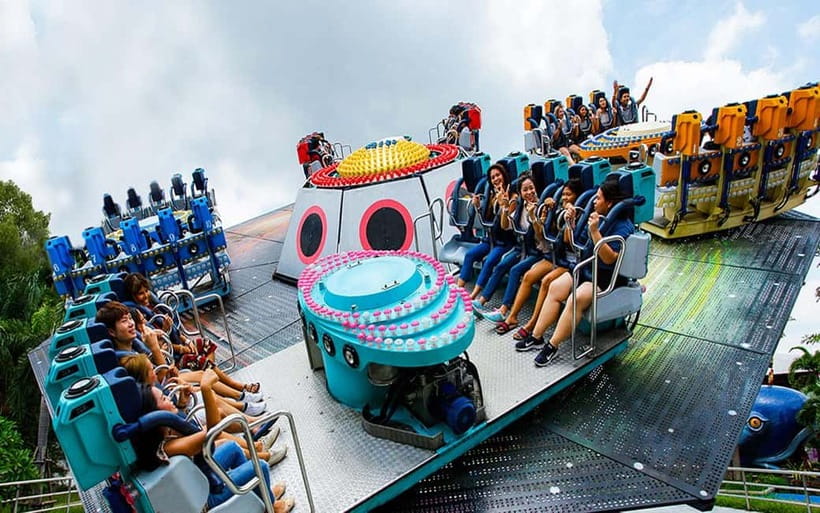 Siam Amazing Park Entry Ticket with Buffet Lunch (NON THAI) - The Buffet Lunch Is More Than a Convenience