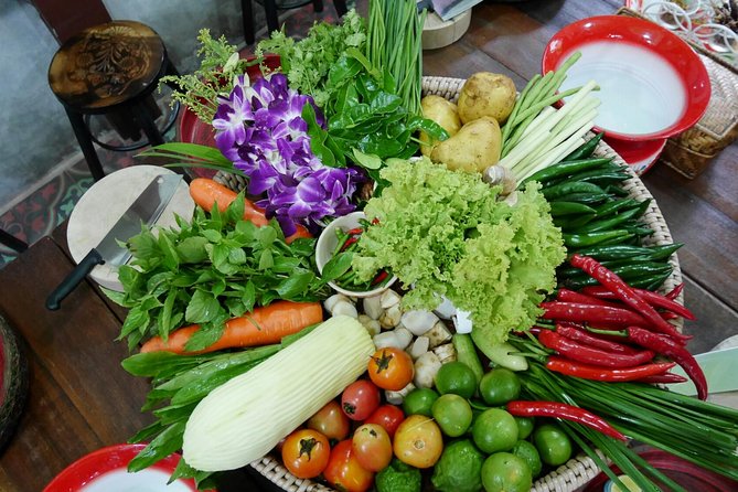 Silom Thai Cooking School with Fresh Market Tour - Five dishes, prepared from scratch