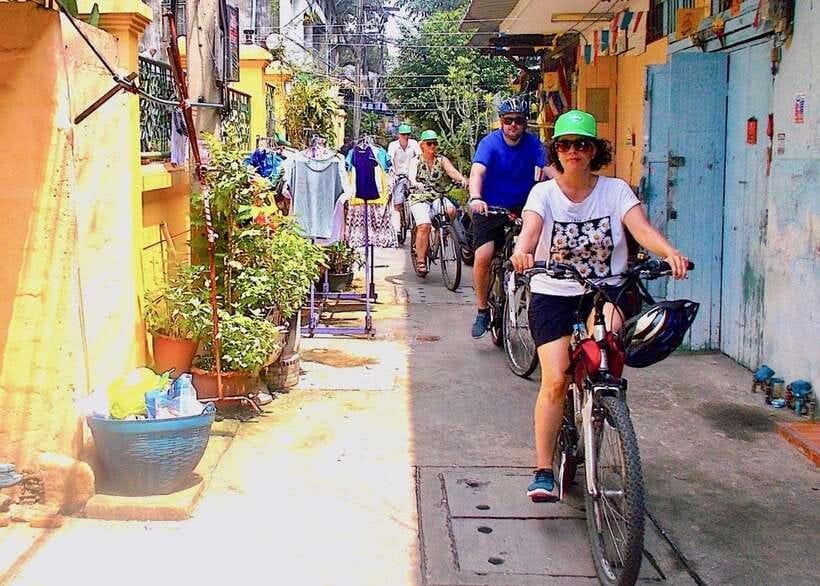 Thai culture and Bangkok local life guided bike tour - How much value do you get for $41?