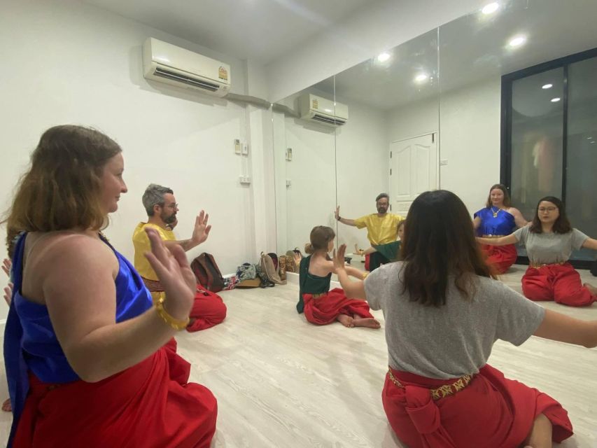 Thai Dance Class - Who should book this Thai dance class
