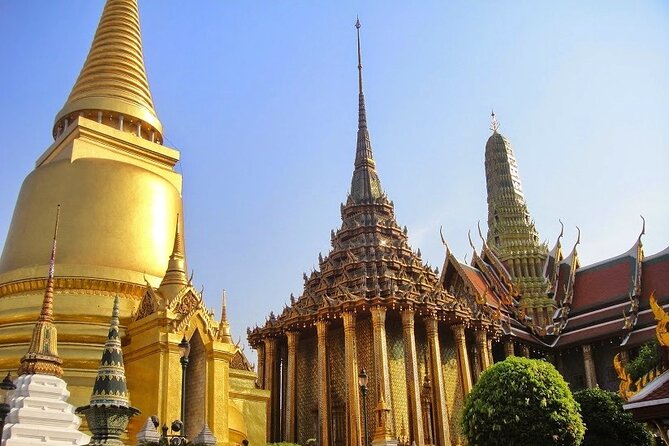 Thai PRIVATE Tour Guide - Pak Khlong Flower Market after the temples