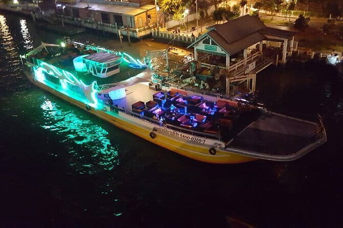The Luxury White Cruise Experience - Drinks included, with a few limits
