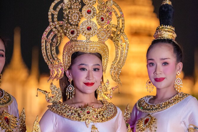 The Newest Luxury 5-Star Bangkok Chao Phraya Dinner Cruise - Thai dance, live music, and a lively finish