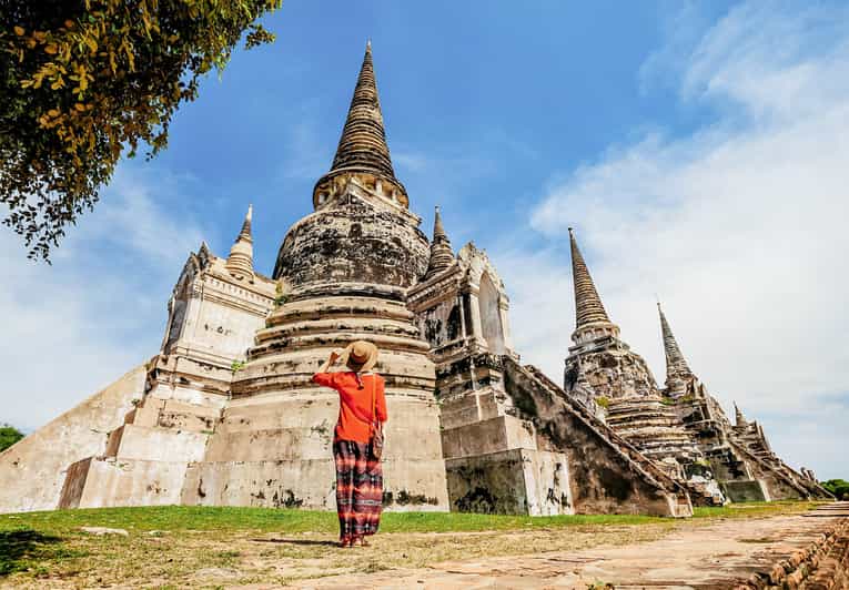 The Old Siam: Ayutthaya Temples Small Group Tour with Lunch - Guides, group rhythm, and the human side of the day