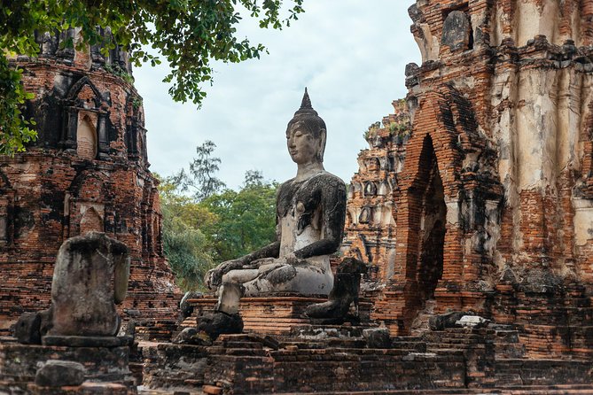 The Ultimate Ancient city of Ayutthaya Private Day Trip - Wat Worachettharam offers a quieter final temple