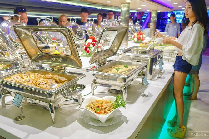 Wonderful Pearl: Bangkok's Dinner Night Cruise - Choosing your place on the Wonderful Pearl