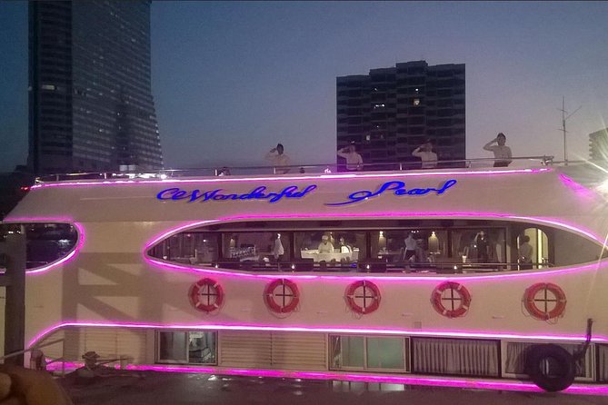 Wonderful Pearl: Bangkok's Dinner Night Cruise - What dinner is really like